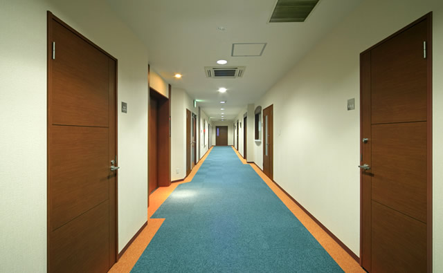 フロアー